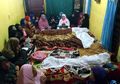 Syok dan Pingsan, Ini Kondisi Ibunda Riyanto Korban Pembunuhan Sadis Satu Keluarga di Medan Deli