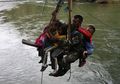 Salut, Pria Ini Rela Pertaruhkan Nyawa Selama 5 Tahun Demi Pendidikan Berkualitas Bagi Anak-anak di Desa