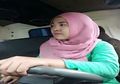 Inspiratif! Simak Kisah Ibu yang Rela Jadi Sopir Truk Demi Menghidupi Dua Buah Hatinya Ini