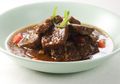 Segera Buktikan Nikmatnya Makan Semur Lidah dengan Nasi Putih Hangat, Maknyus Banget