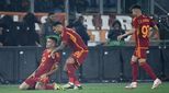 Hasil Liga Europa - Kalah Dobel, AC Milan Gugur di Tangan 10 Serigala AS Roma