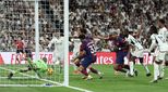 Di Tengah Kontroversi Gol Hantu, Gelandang Sempurna Real Madrid Panaskan Situasi dengan Sebut Barcelona Beruntung Cuma Kalah 2-3