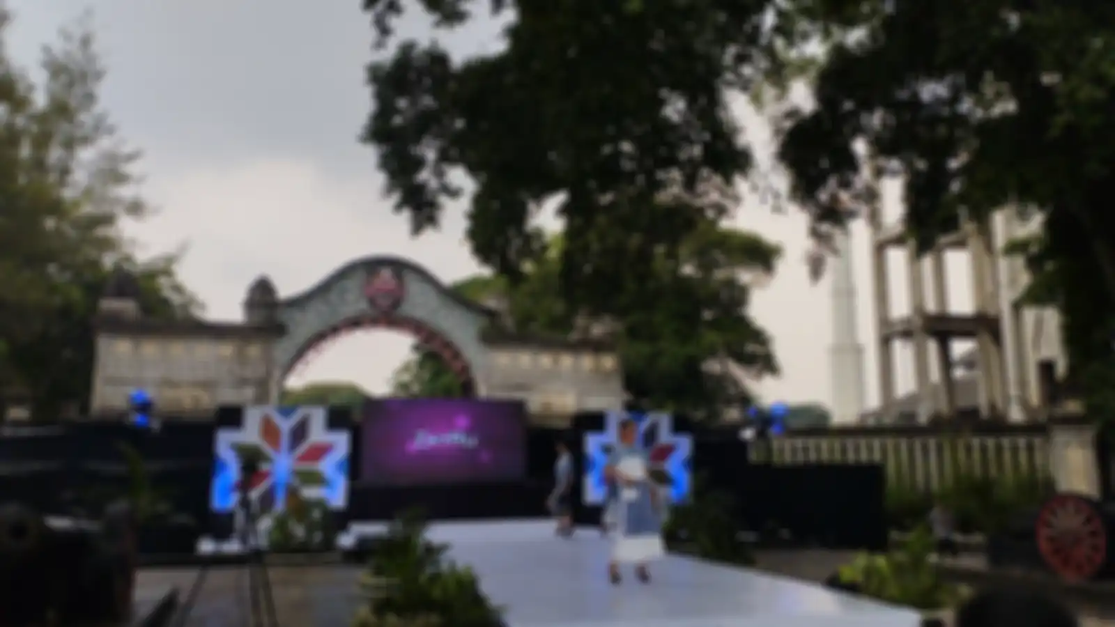 Wastra Nusantara Fashion (WNF) 2024 Solo menghadirkan 40an desainer lokal yang bersinergi untuk melestarikan kekayaan wastra Nusantara.
