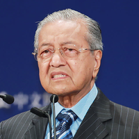 Mahathir Peringatkan Filipina: Tak Bisa Bayar Pinjaman dari China, Negara Anda akan Dikontrol Mereka