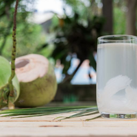 Dipercaya Bikin Bayi yang Lahir Putih Bersih, Yang Jelas Ibu Hamil Tak Perlu Ragu Lagi Minum Air Kelapa dan Rasakan 15 Manfaatnya Ini