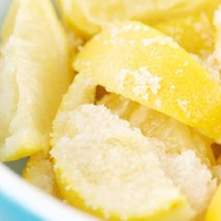Nanti Malam Sebelum Tidur Harus Coba, Iris Lemon Lalu Taburi dengan Garam, Ini 8 Manfaat yang Akan Anda Rasakan!