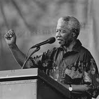 Mandela dan Simbol Kepemimpinan yang Rela Berkorban