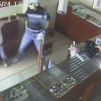 Masih 12 Tahun, Bocah Ini Sudah Berhasil Gagalkan Perampokan Sebuah Toko Perhiasan di Turki