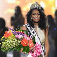Sebut Layanan Kesehatan sebagai Hak Istimewa, Miss USA 2017 Ini Picu Kontroversi