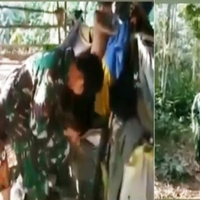 (Video) Menyentuh Hati, Orang Suku Anak Dalam yang Jadi Anggota TNI Pulang ke Rimba Demi Ibunya