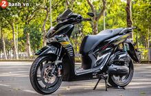 Honda Sh150i looks luxurious crammed with expensive parts and carbon discs