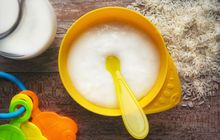 Cocok Untuk MPASI Bayi 6 Bulan Berikut Resep Bubur Susu Tepung Beras