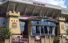 Suporter West Ham Terkejut Setelah Beli Lambang Stadion Lama