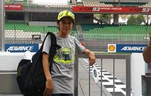 Wanita Penggila MotoGP Ini Berbicara Tentang Valentino Rossi dan Harapan ke Jokowi