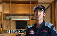 Sean Gelael Merasa Luar Biasa Bisa Satu Lintasan dengan Lewis Hamilton