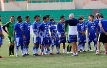 Pelatih Persib Bandung Abaikan Catatan Pertemuan dengan Arema FC