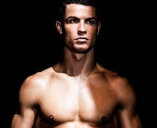 Akun Gosip Unggah Foto Telanjang Dada Cristiano Ronaldo, Ada yang Bermimpi Bisa Ditidurinya