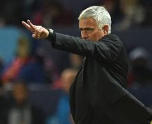 Aneh, Jose Mourinho Banting Minuman Usai Marouane Fellaini Cetak Gol di Liga Champions