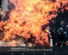 Detik-detik Bom Molotov Meledak di Stadion, Laga AEK Athens Vs Ajax