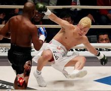 Floyd Mayweather Pamerkan Duit Segepok Usai Sukses Kalahkan Kickboxer Jepang