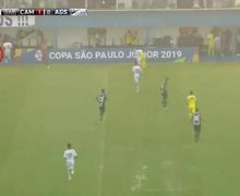 Detik-detik Pemain Klub Brasil Tersambar Petir Di Lapangan dan Selamat