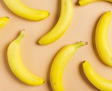 Makan 2 Pisang dan Minum Air Putih Sebelum Makan Malam, Rasakan Khasiatnya untuk Turunkan Berat Badan