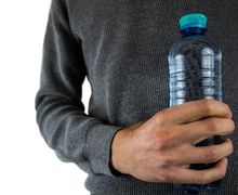 Hentikan Kebiasaan Isi Ulang Botol Plastik! Inilah Dampak Buruknya
