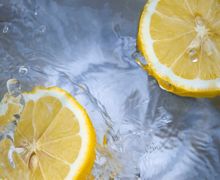 Air Lemon Kaya Manfaat dari Bantu Diet hingga Mencegah Batu Ginjal
