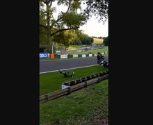 Detik-detik Pembalap Superbike Asal Inggris Alami Kecelakaan Horor saat Tes Sirkuit