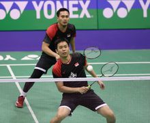 Lucunya Interaksi Hendra Setiawan dan Sang Istri yang Lempar Kode Saat Ditinggal Kompetisi di Hong Kong Open 2019