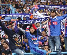 Skuat Persib Bandung Sempat Akan Dikawal Aremania ke Stadion