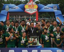 Pesan Aji Santoso untuk Bonek Ketika Dukung Persebaya di Liga 1 2020