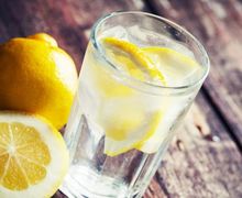 Makan Lemon yang Dibekukan Ternyata Miliki Manfaat Tak Terduga Bagi Kesehatan