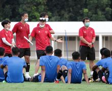 Pemain Timnas U-19 Indonesia Pingsan, Latihan Keras Shin Tae-yong Disorot Media Asing