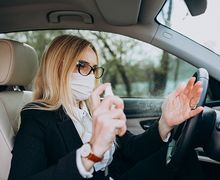 Tanpa Kamu sadari, Ada Bahaya Mengintai dari Kebiasaan Tempatkan Hand Sanitize dalam Mobil