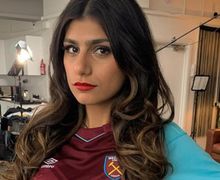 Terkenal Sebagai Fan West Ham, Mia Khalifa Ikut Aksi Bela Palestina