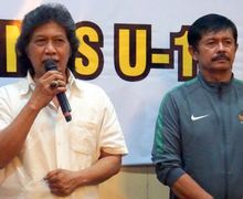 Dukung Timnas U-22 Indonesia, Cak Nun dan Istri Datang Langsung ke Stadion!