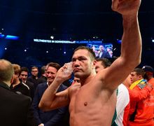 Dihukum karena Paksa Cium Reporter, Kubrat Pulev Bisa Bertarung Lagi