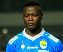 Cetak Hattrick Dalam Keadaan Berduka, Ezechiel N'Douassel Banjir Simpati dari Warganet