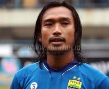 Dua Pemain Muda Diproyeksi Gantikan Peran Hariono di Persib Bandung