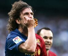 Nikmati Kemenangan Liverpool, Carles Puyol: I Love Rock and Roll!