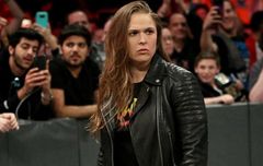 Gara-gara Ledek Ronda Rousey, Reporter Ini Berakhir Mengenaskan