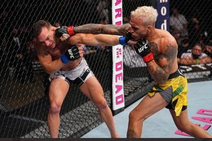 Babak Belur di UFC 262, Jagoan Besi Ini Kian Bertekad Rebut Warisan Khabib Nurmagomedov