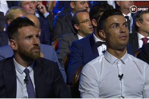 Bikin Messi dan Ronaldo Bingung, Ini Kisah di Balik Pidato Aneh Legenda Man United