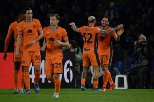Hasil Liga Italia - Inter Milan Gasak Napoli 3-0, Calhanoglu Cetak Gol Tembakan Petir di Kandang Juara Bertahan