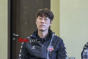 Respons Bijak Pelatih Suwon FC soal Kartu Merah Pratama Arhan