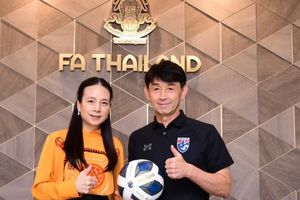 Madam Pang Bikin Warganet Heboh, Timnas Thailand Bakal Diperkuat Mantan Pemain Chelsea?