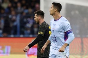 Punya Trofi Lebih Banyak dari Ronaldo, Messi Bingung Mau Ngapain Lagi