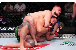 Hasil UFC Vegas 88 - Kebangkitan Saksi Keganasan Islam Makhachev hingga Marcin Tybura Bikin Bom Pukulan Tai Tuivasa Gagal Meledak