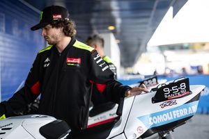 MotoGP Prancis 2024 - Bezzecchi Terpacu Podium Perdana, Musim Lalu Kalahkan Marquez untuk Menang
